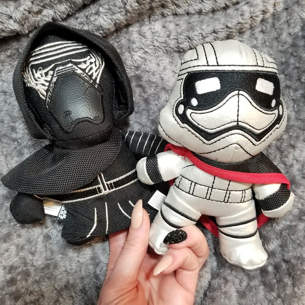 💙 HP 💙 new Set of 2 Star Wars Dog Toys Kylo & Stormtrooper